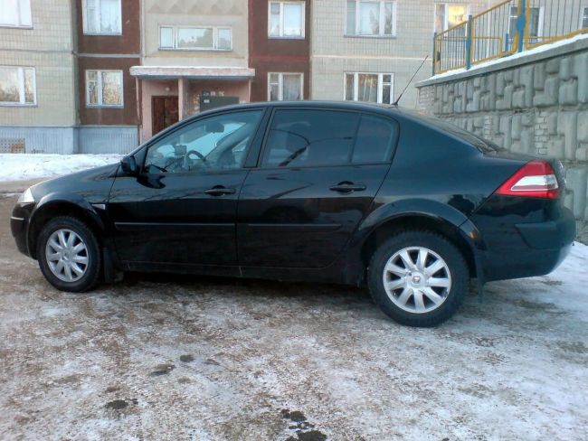 хтинец лишился Renault Megane из-за любви к пьяному вождению